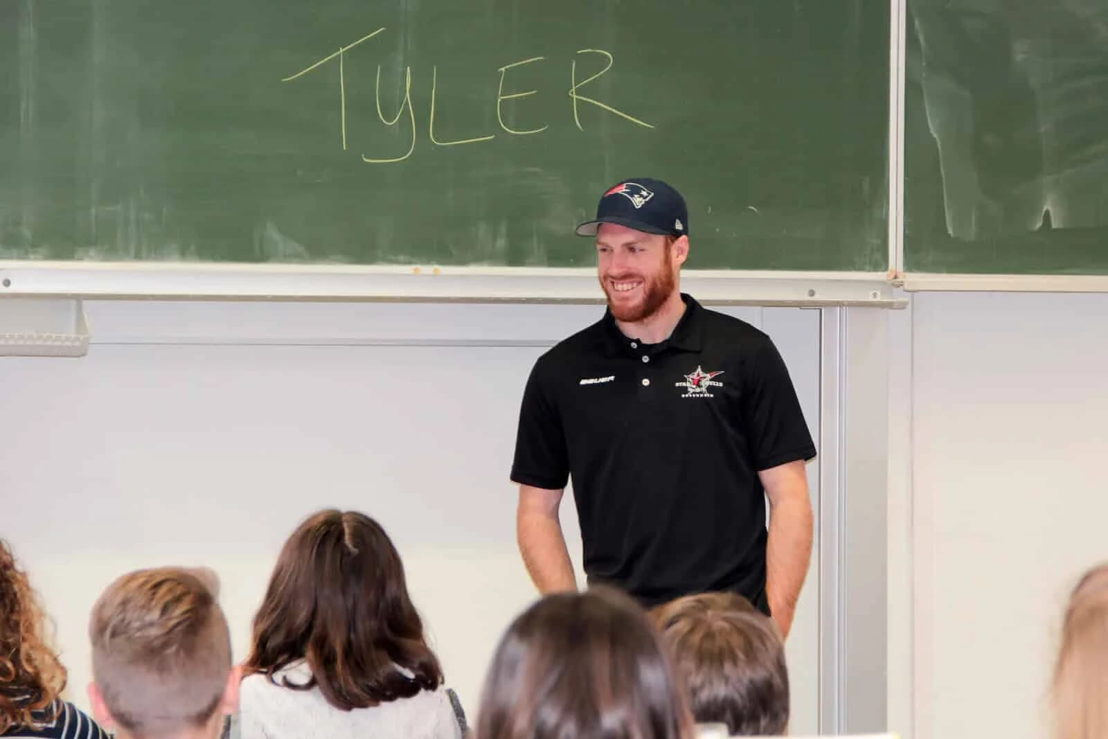 „Puck Meets English Book“: Starbulls machen Schule reloaded