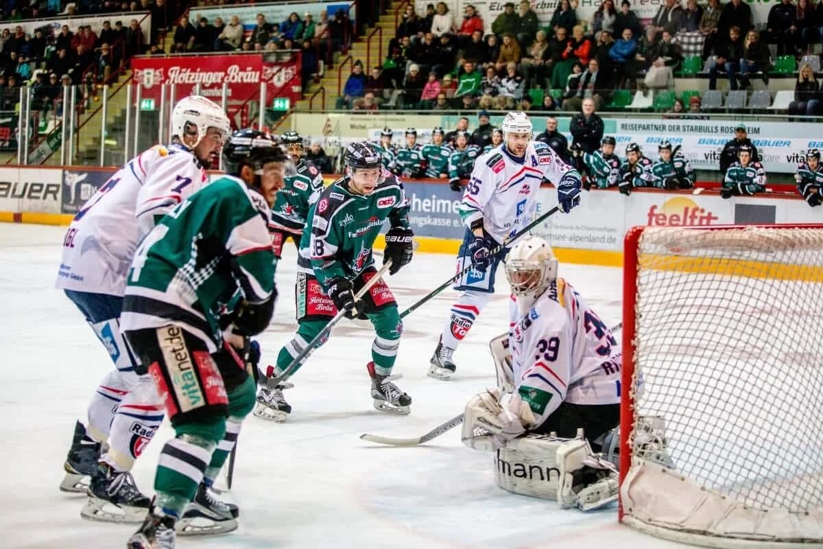 Playdown-Start gegen „neue“ Falken