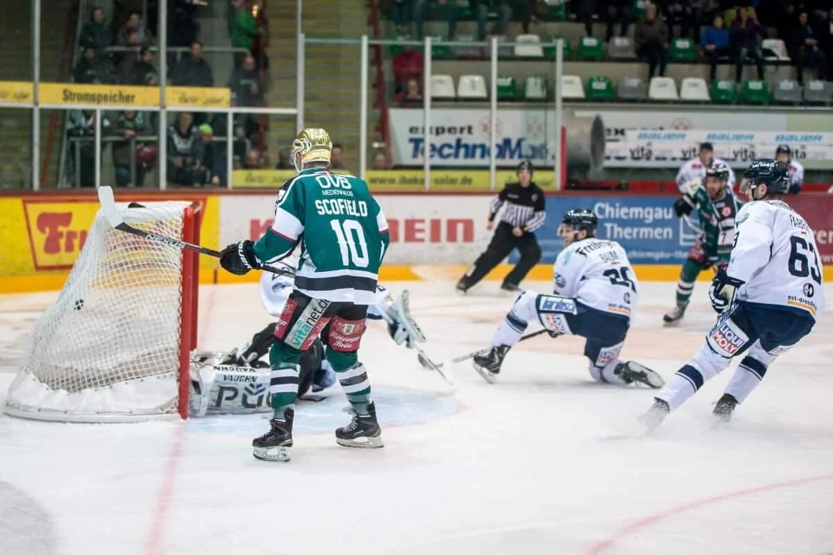 Starbulls wollen Sieg zum Hauptrunden-Abschluss
