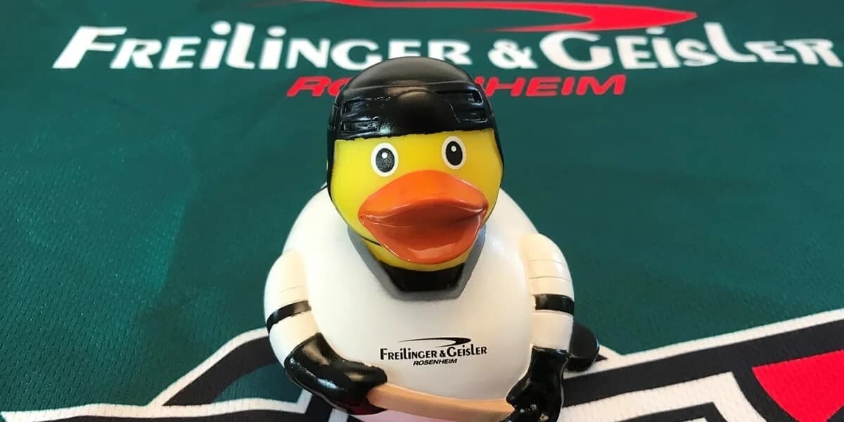 Hockey-Enten für die Fans