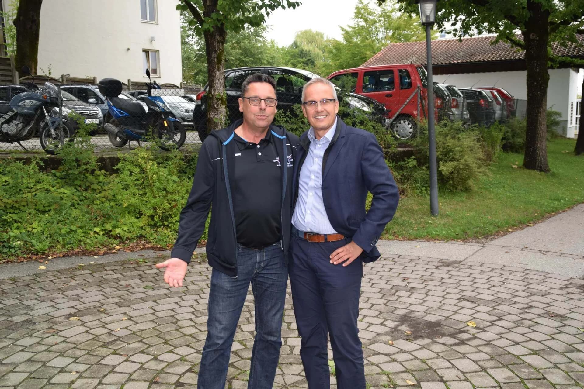 Starbulls besuchen Stiftung Attl und Wendelstein Werkstätten