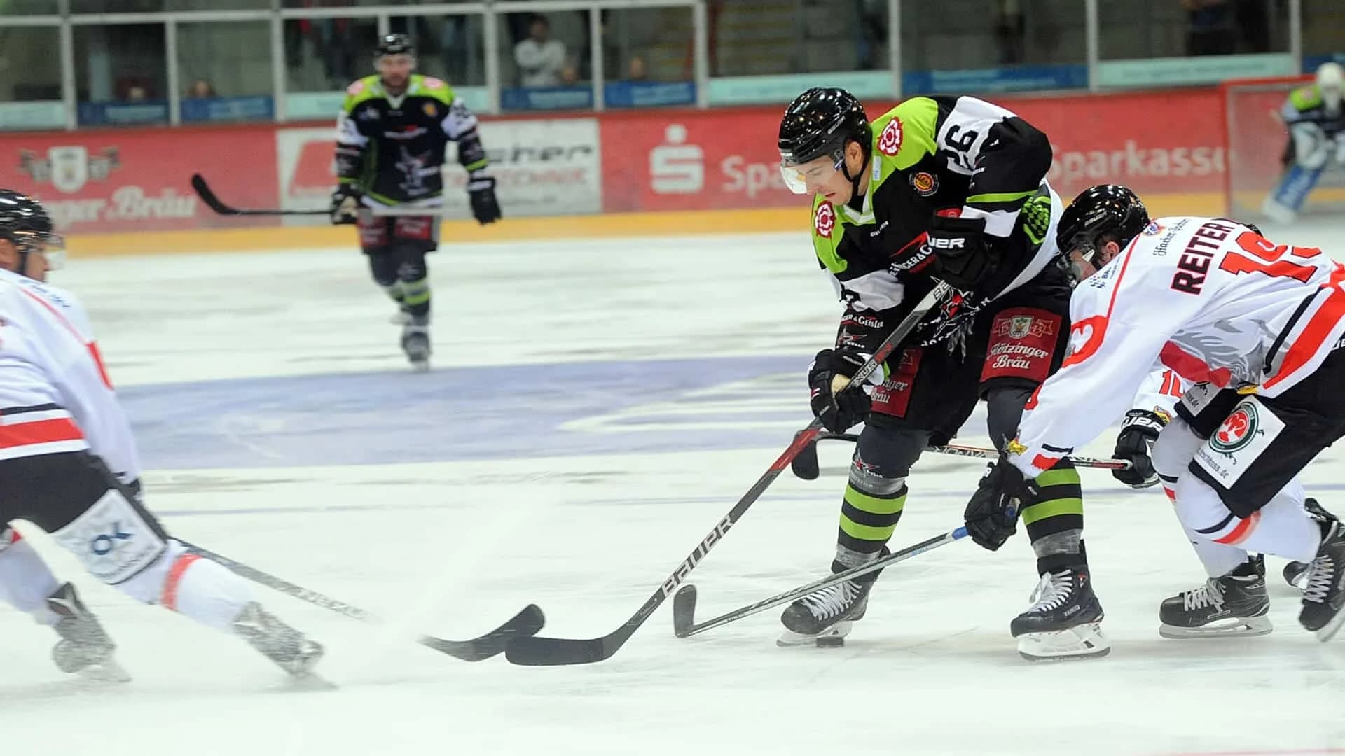 Starke Starbulls unterliegen den Tölzer Löwen knapp