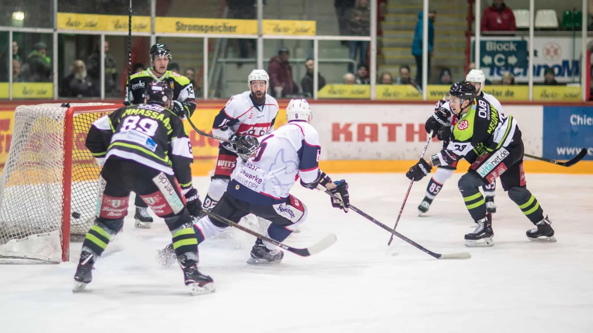 7:2 gegen Weiden: Starbulls drehen im Schlussdrittel auf