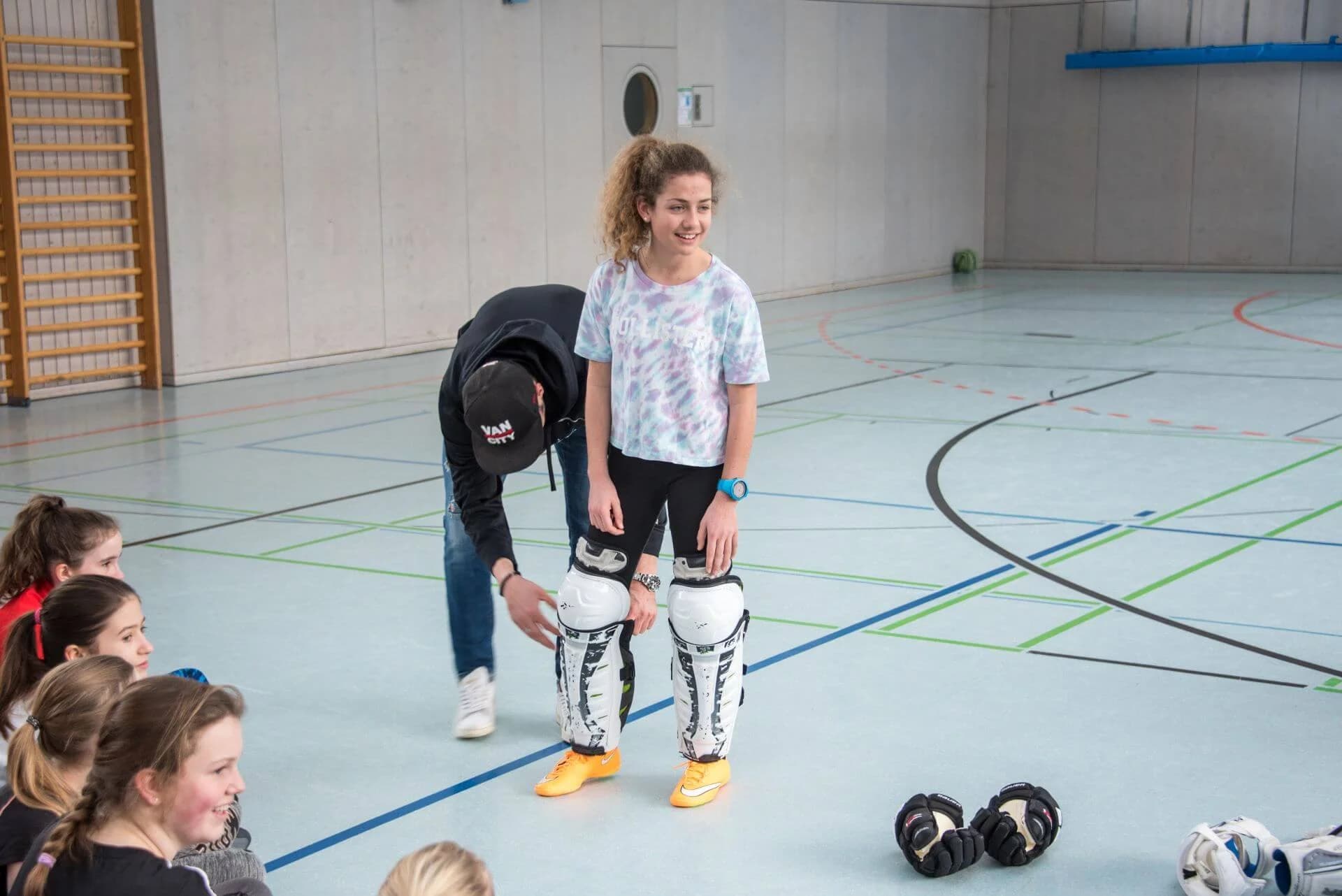 Starbulls besuchen Schüler im LSH Marquartstein
