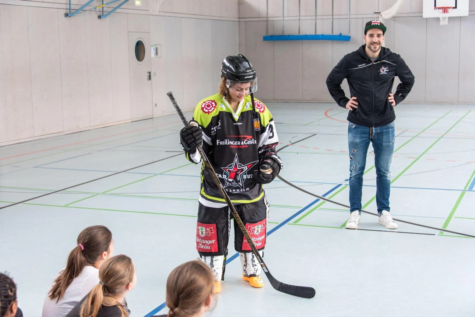 Starbulls besuchen Schüler im LSH Marquartstein