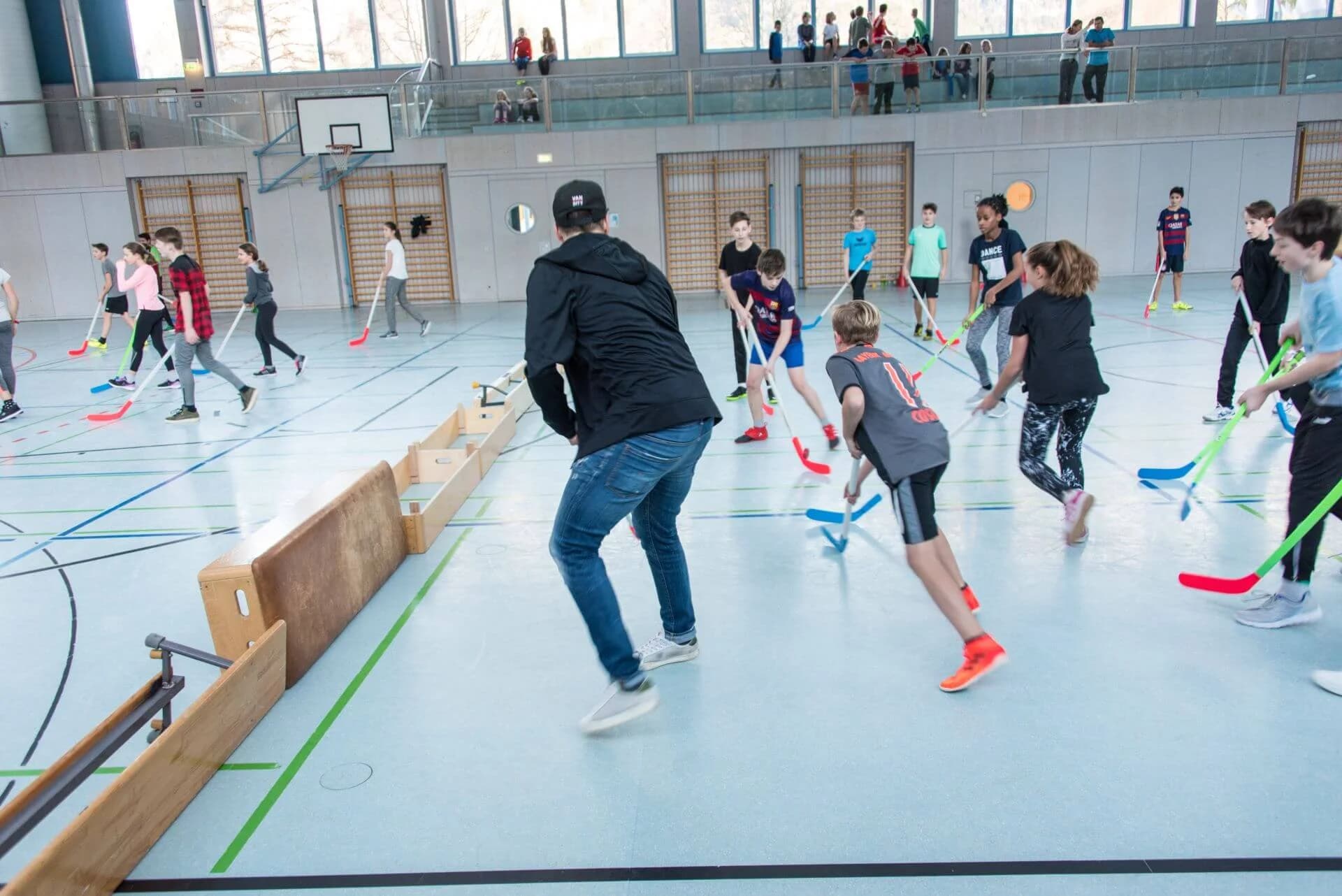 Starbulls besuchen Schüler im LSH Marquartstein