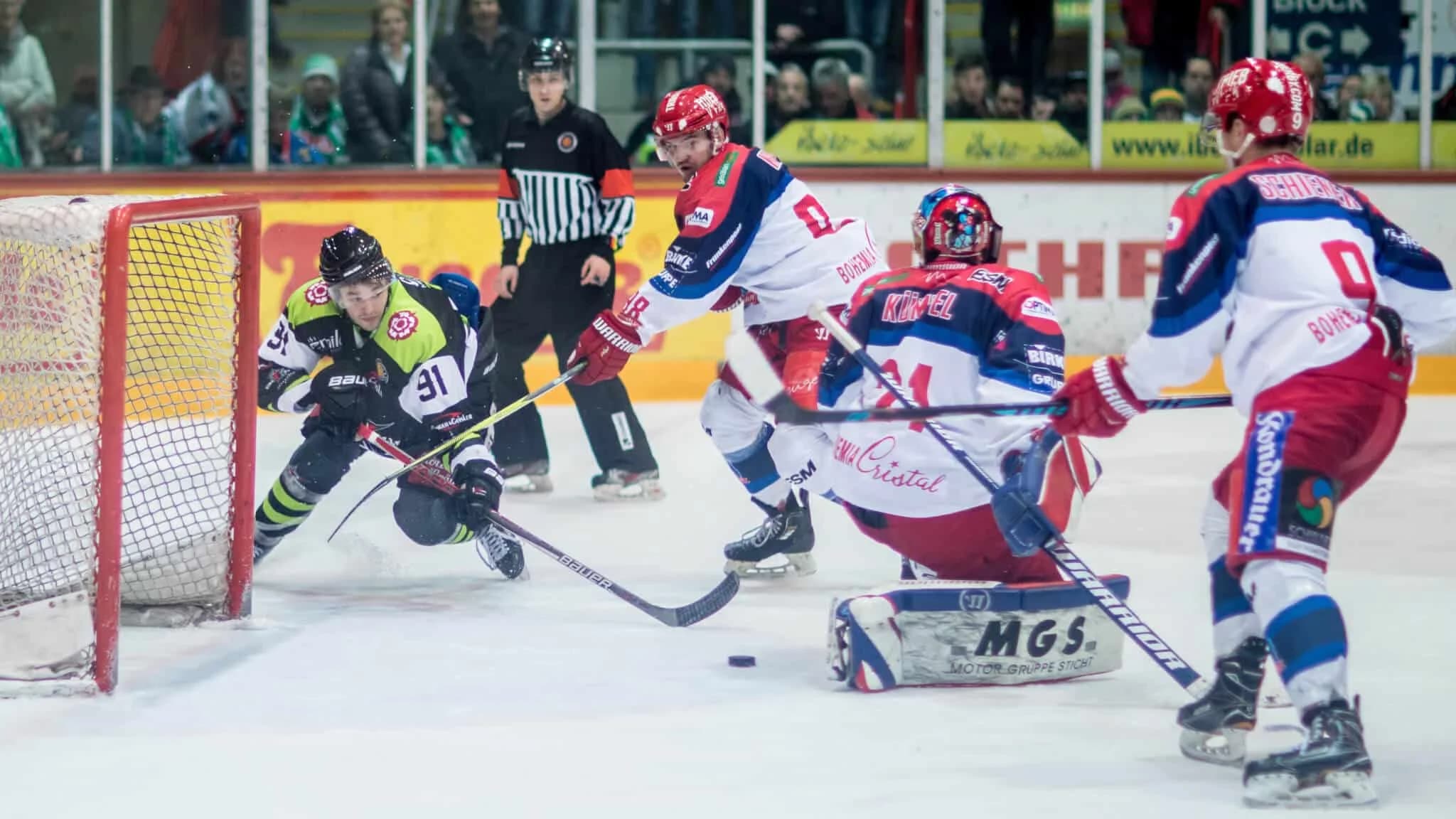 Das nächste Eishockey-Fest: Starbulls gegen Selb am Sonntag