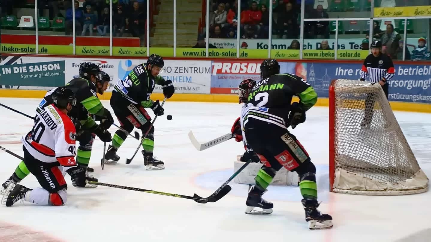 Fabian Zick schießt Starbulls zum ersten Sieg im Viertelfinale