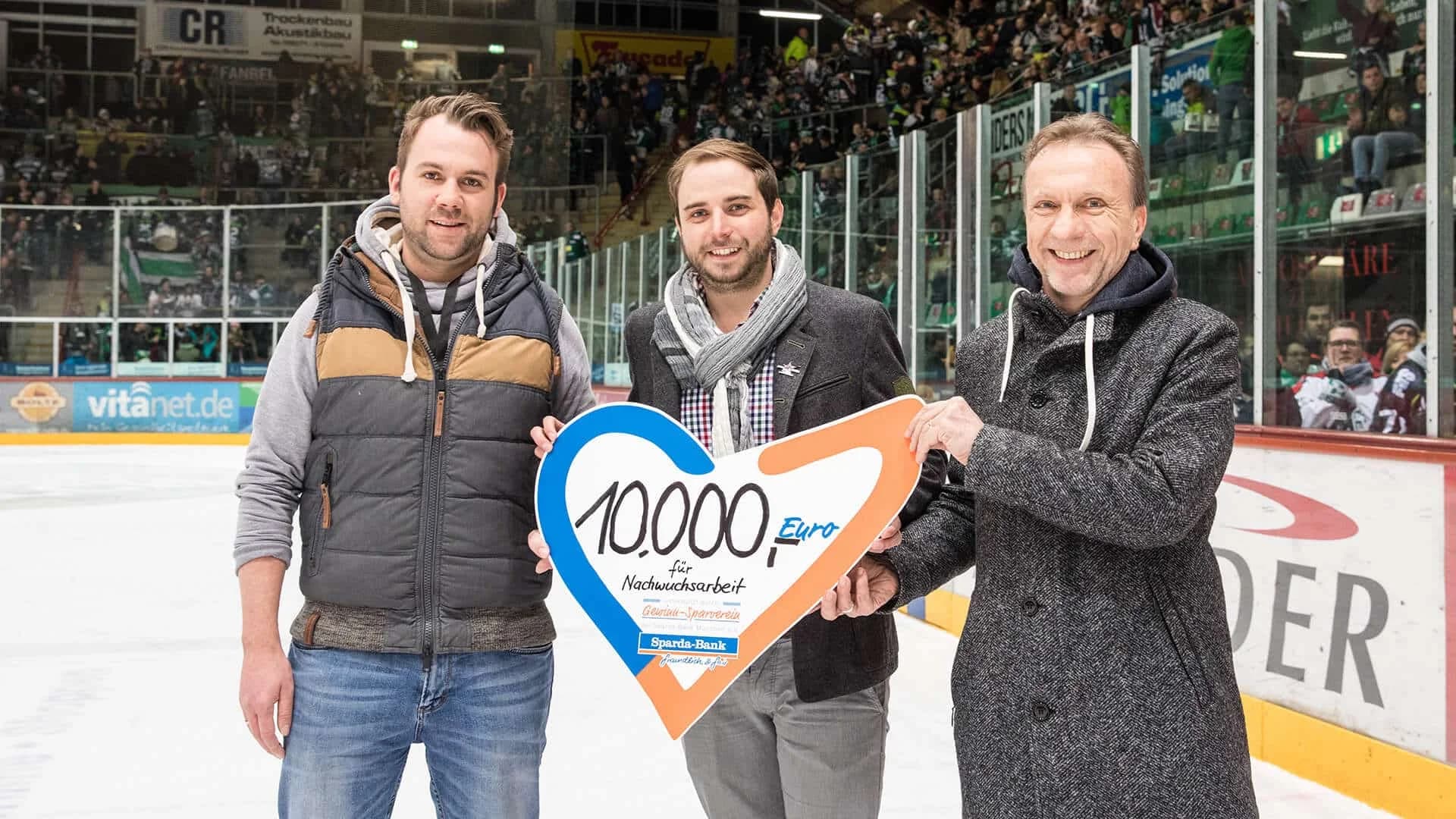 Sparda Bank engagiert sich für den Starbulls Nachwuchs