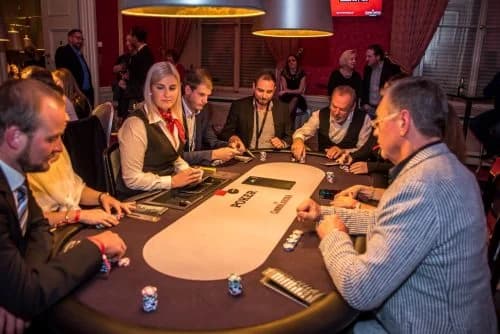 Drittes „Eishockey meets Poker“ ein voller Erfolg