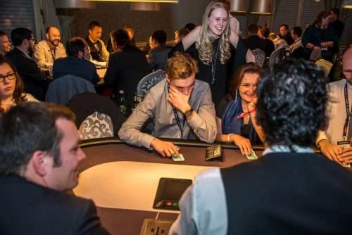 Drittes „Eishockey meets Poker“ ein voller Erfolg