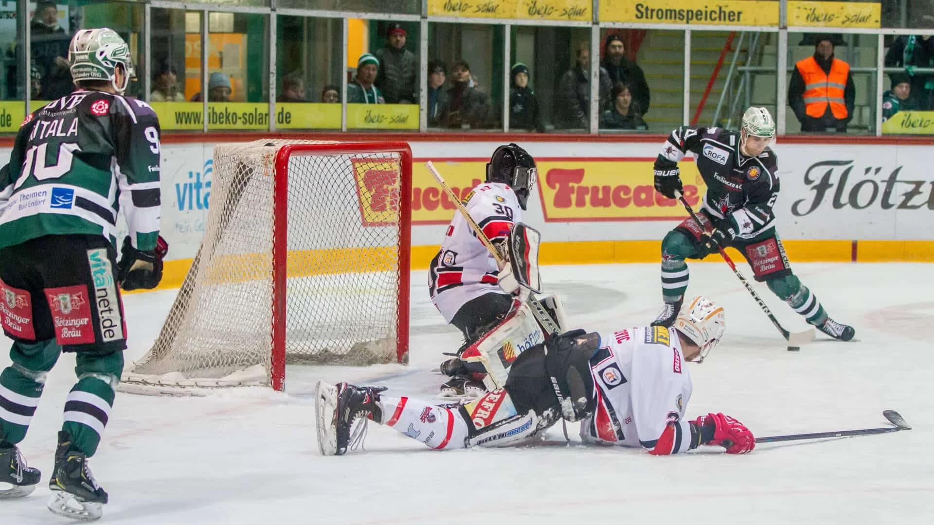 7:0-Heimsieg: Starbulls überzeugen gegen Memmingen