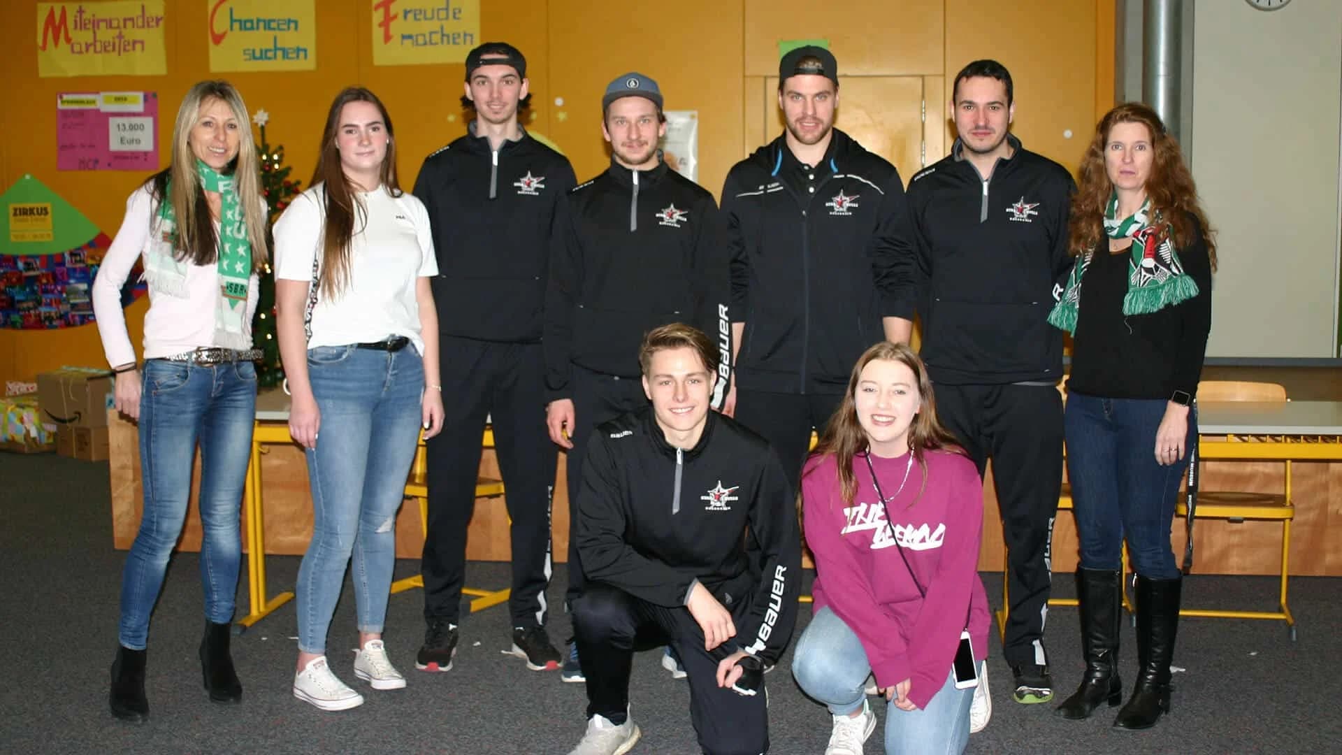 Starbulls besuchen Grund- und Mittelschule Brannenburg