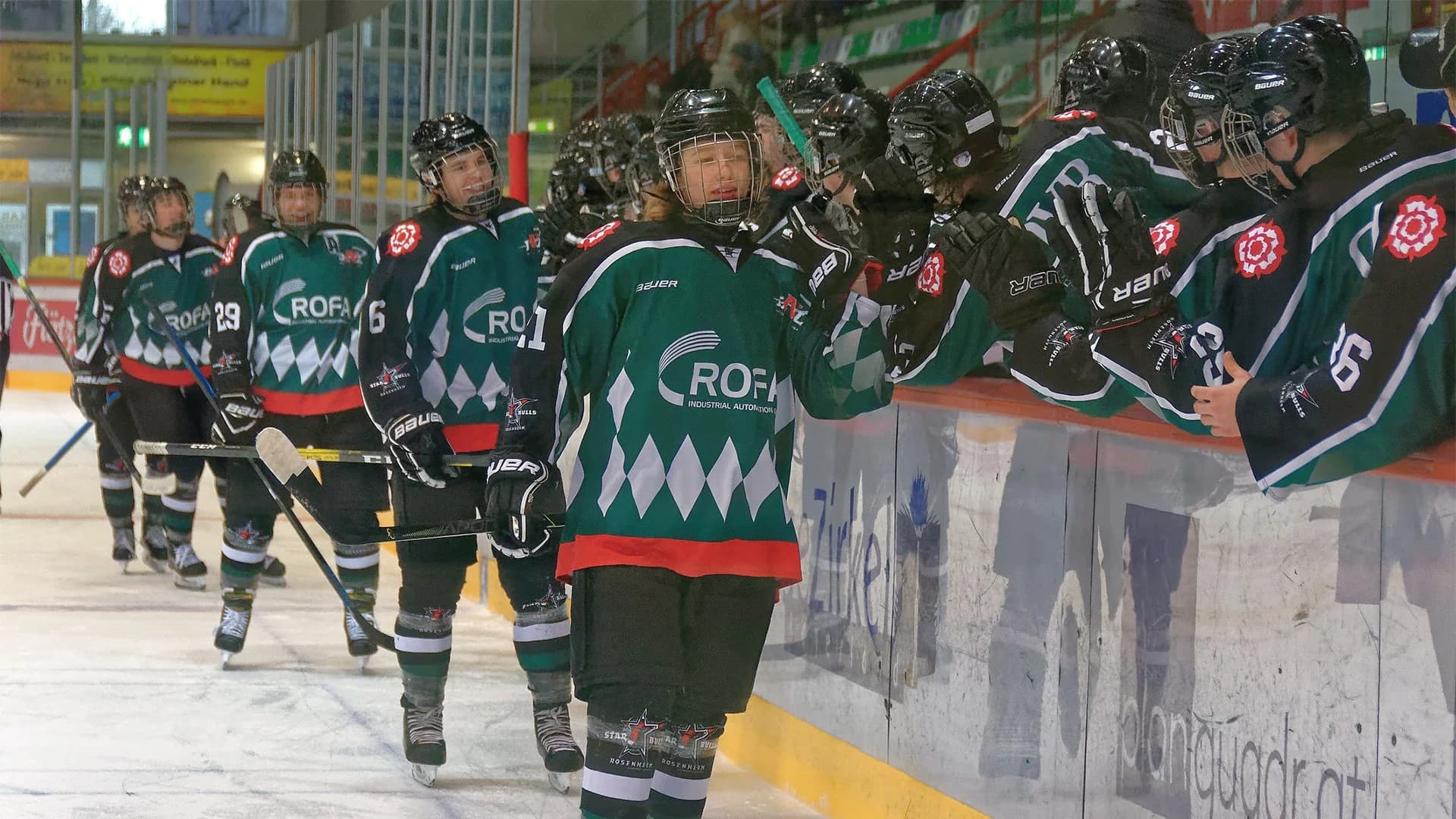 Starbulls Nachwuchs startet Eistraining