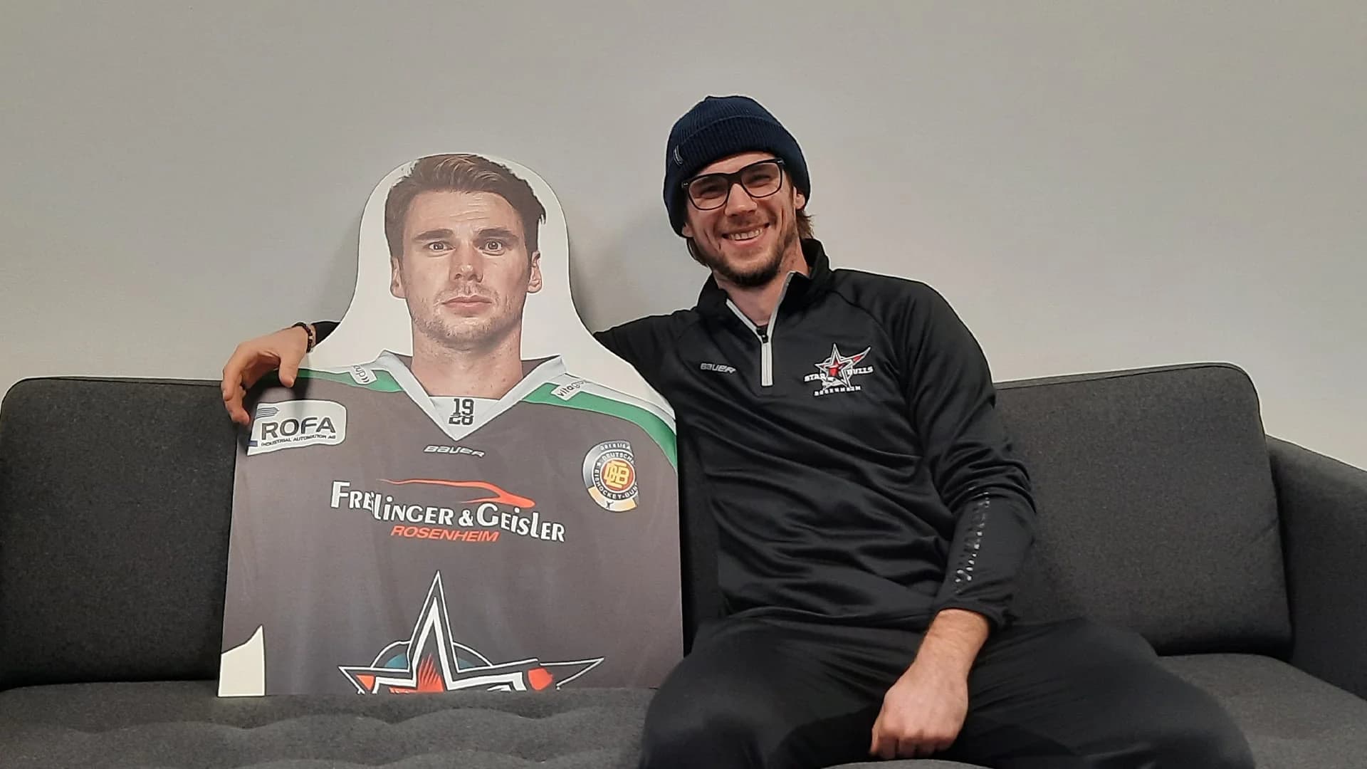 „Live“ im ROFA-Stadion mit dem Starbulls-Fanaufsteller