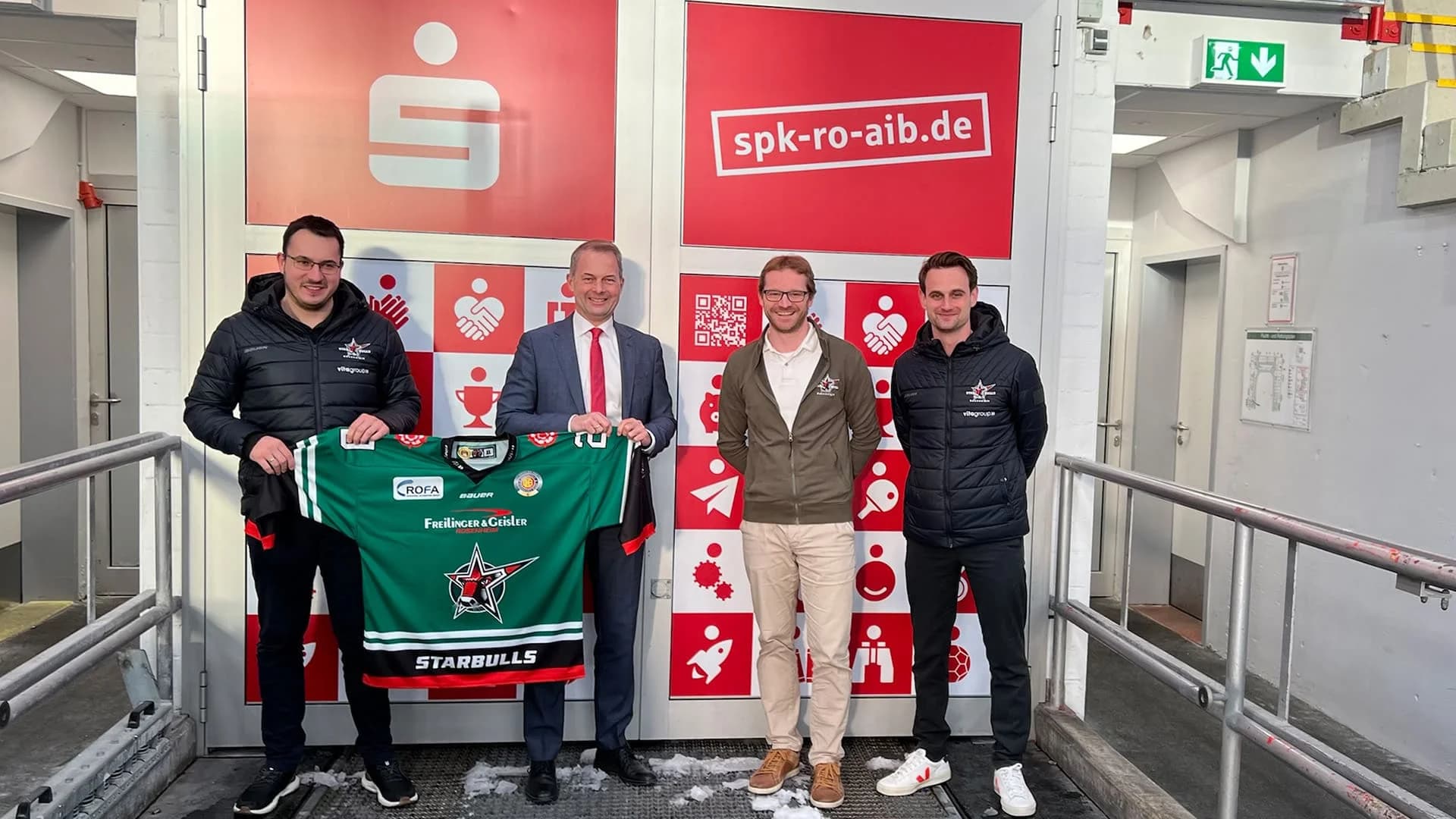 Sparkasse Rosenheim-Bad Aibling bleibt weiterhin Starbulls Premium Partner