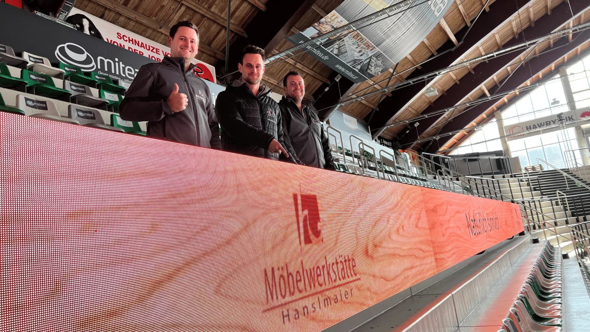 Möbelwerkstätte Hanslmaier neuer Starbulls Partner