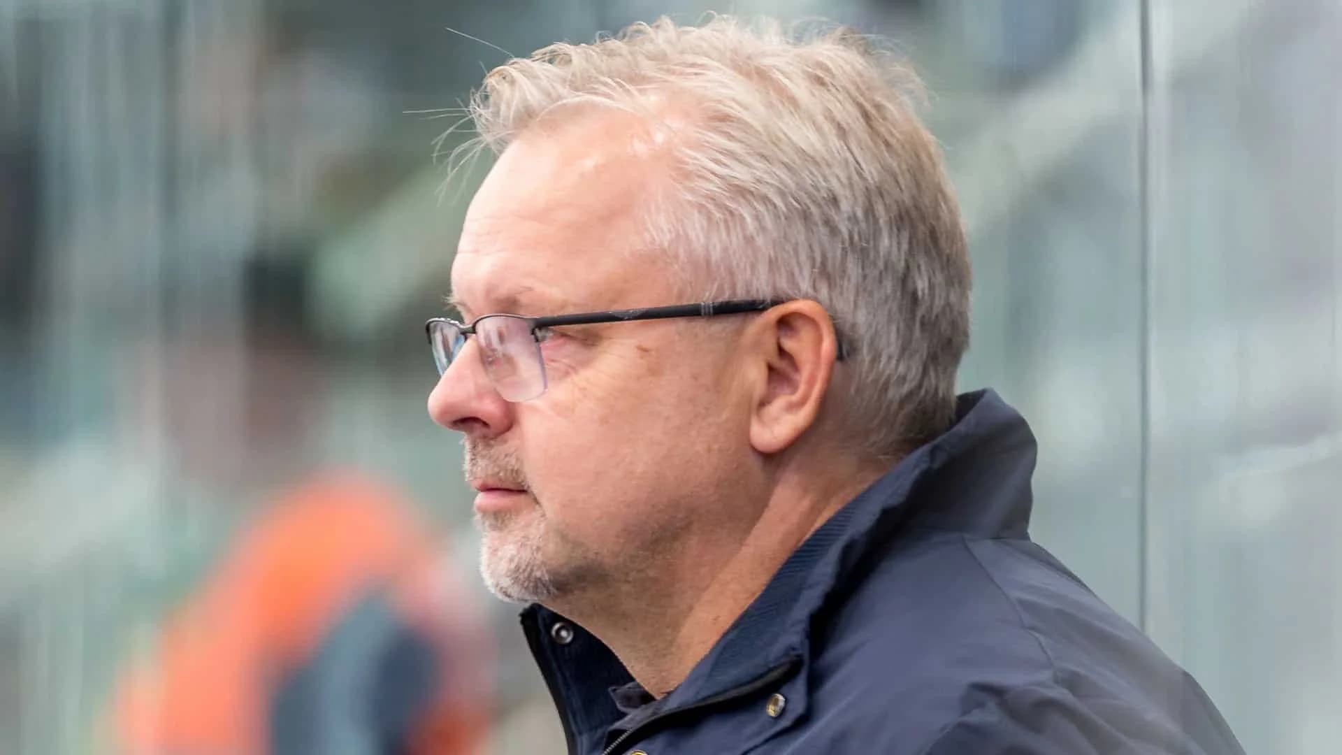 Haken dran an Rang zwei: Starbulls gewinnen 4:2 in Lindau