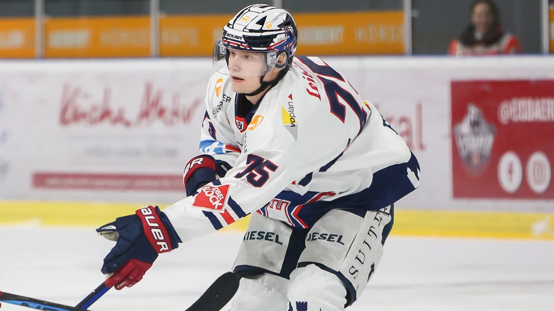 Starbulls verpflichten Stürmertalent Marvin Feigl