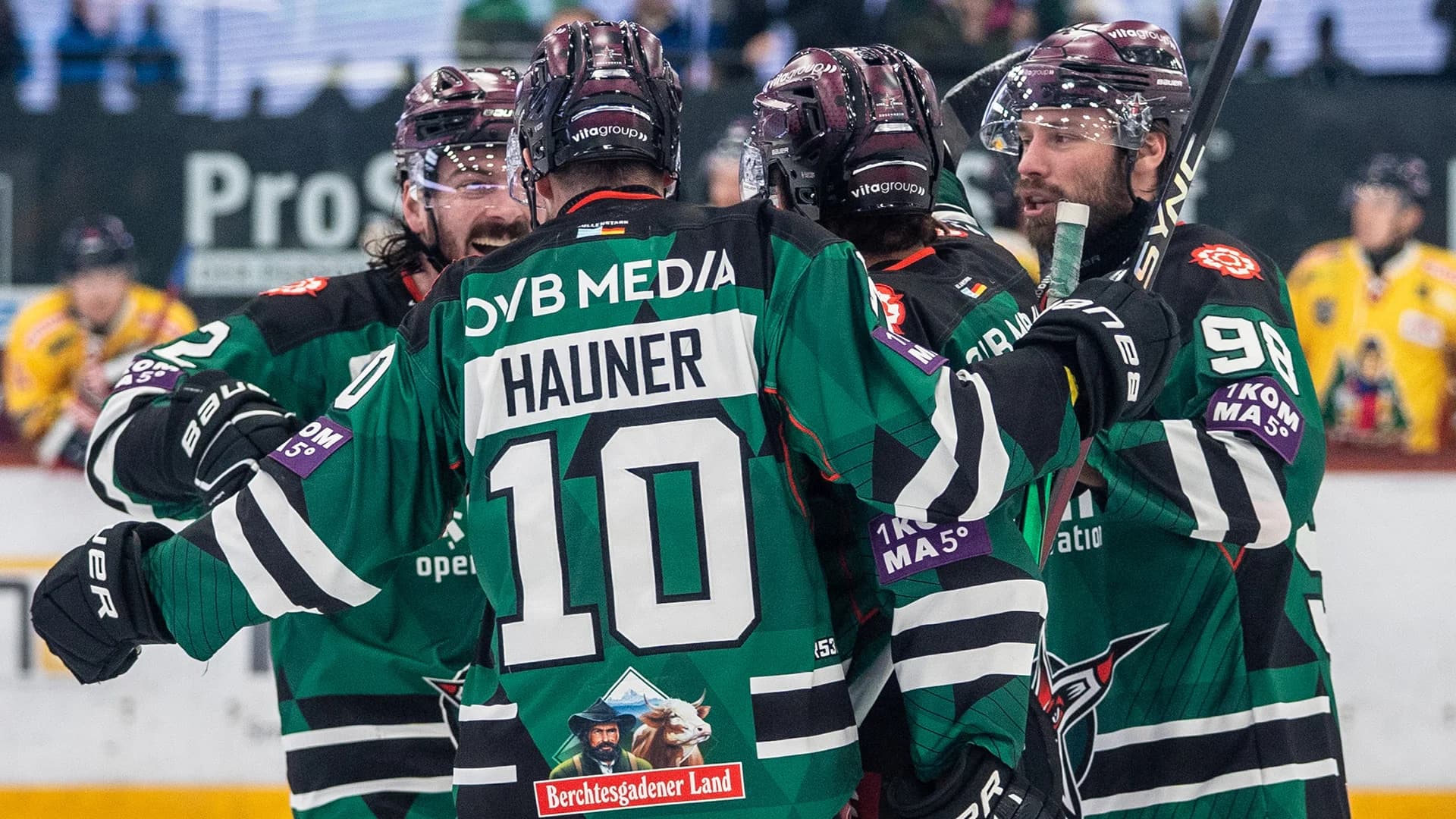 Weite Reise, neue Energie: Starbulls gewinnen in Krefeld 5:3