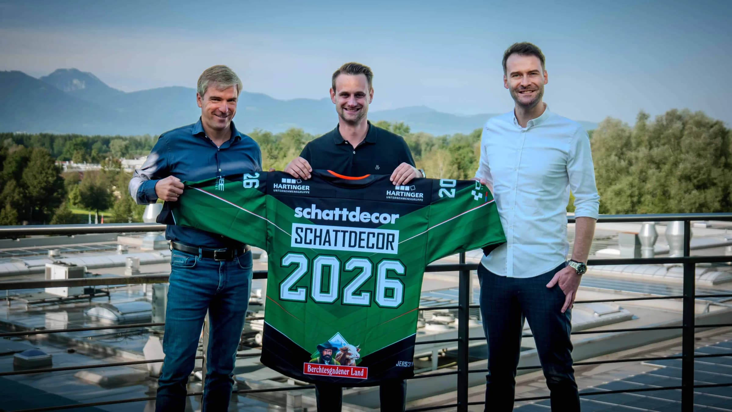 Die Schattdecor Gruppe ist neuer Premium Partner der Starbulls Rosenheim