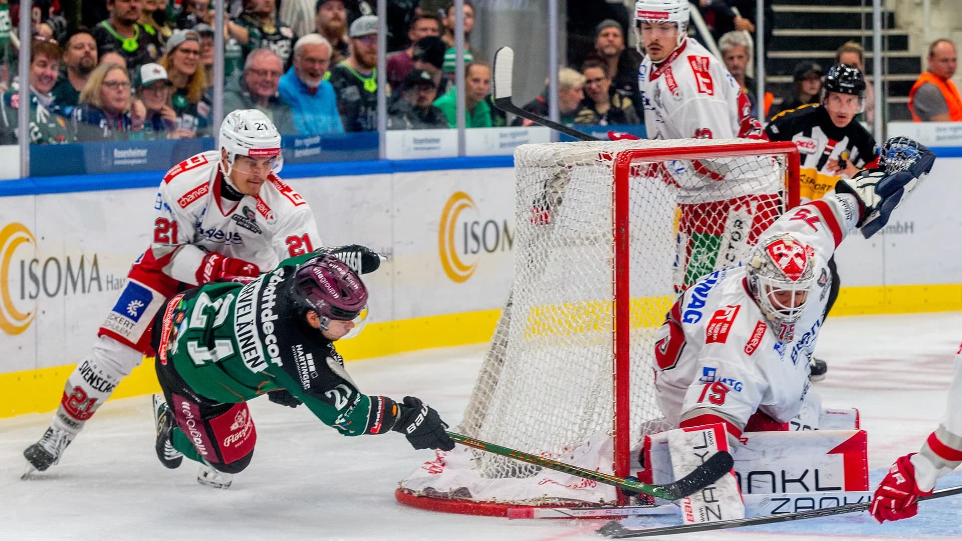 Freitags-Heimspiel gegen wiedererstarkte Eisbären Regensburg