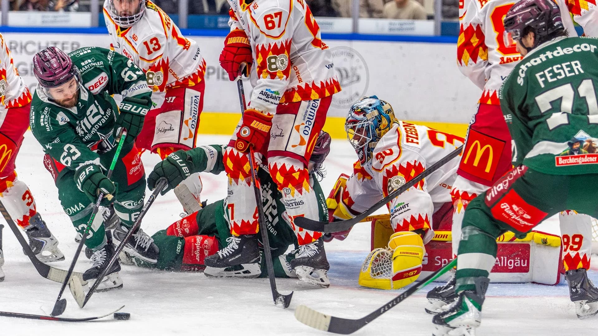 Taupert schiesst die Starbulls zum Overtime-Sieg gegen Kaufbeuren