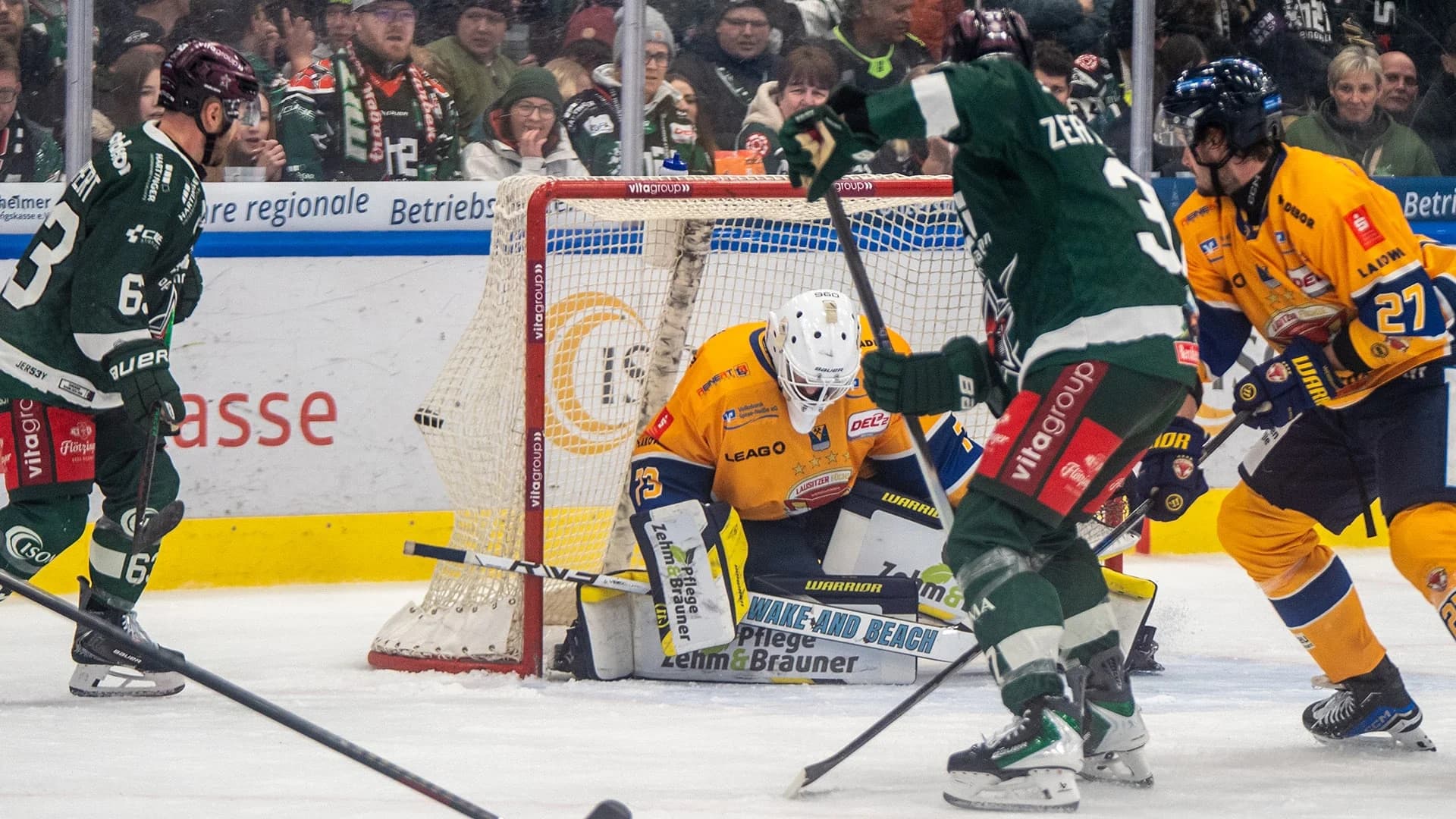 Vier Rosenheimer Powerplaytore beim 4:2 gegen die Lausitzer Füchse