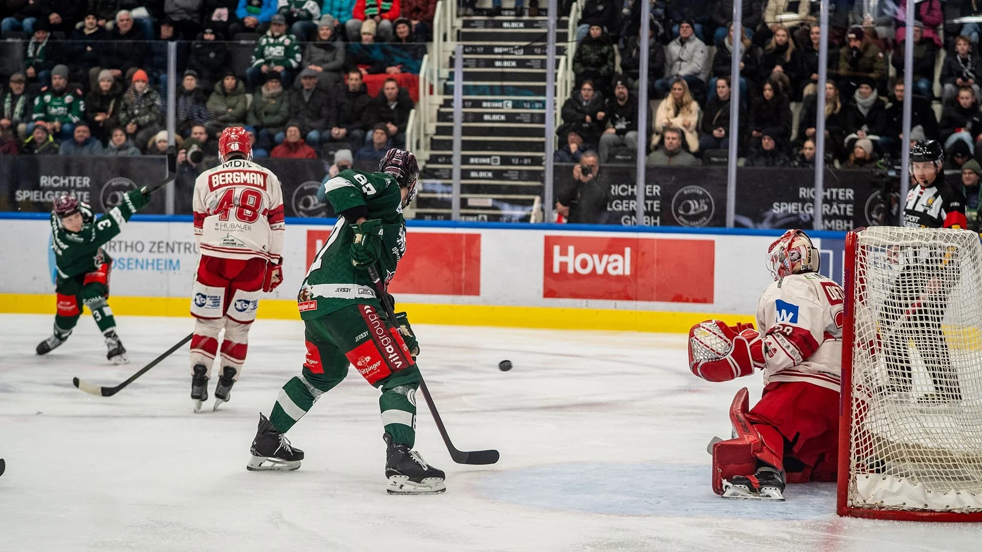 Starbulls starten mit 3:0-Derbysieg gegen Landshut ins neue Jahr