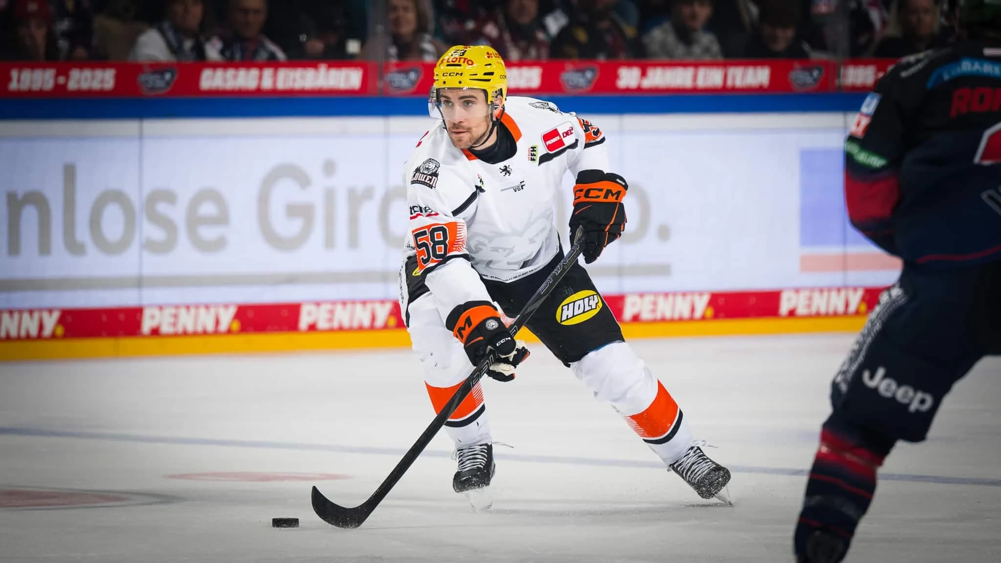 Starbulls Rosenheim verpflichten Ryan McKiernan